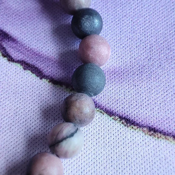 Handmade Natural Stone Bracelet - Picture 7 of 11